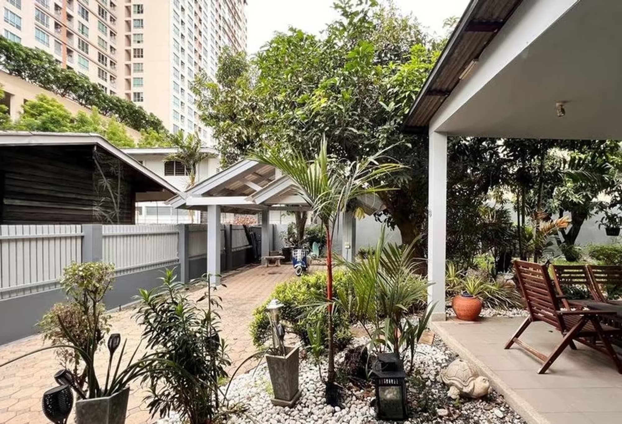 4 Bedroom House - Image 6