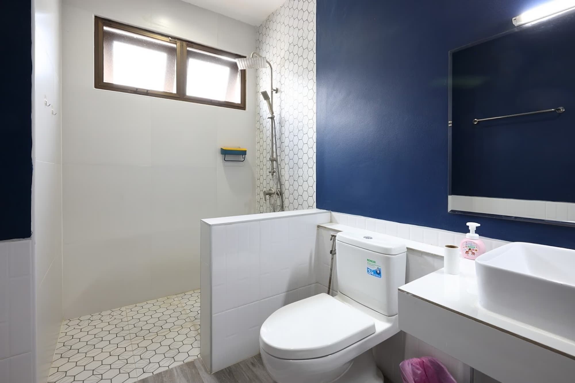 9 Bedroom Pool Villa - Image 35