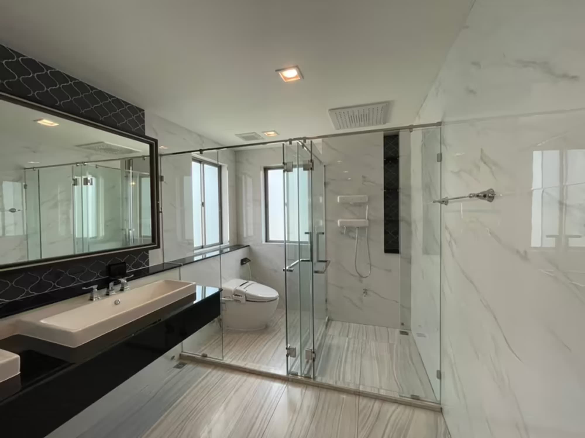 4 Bedroom House - Image 1