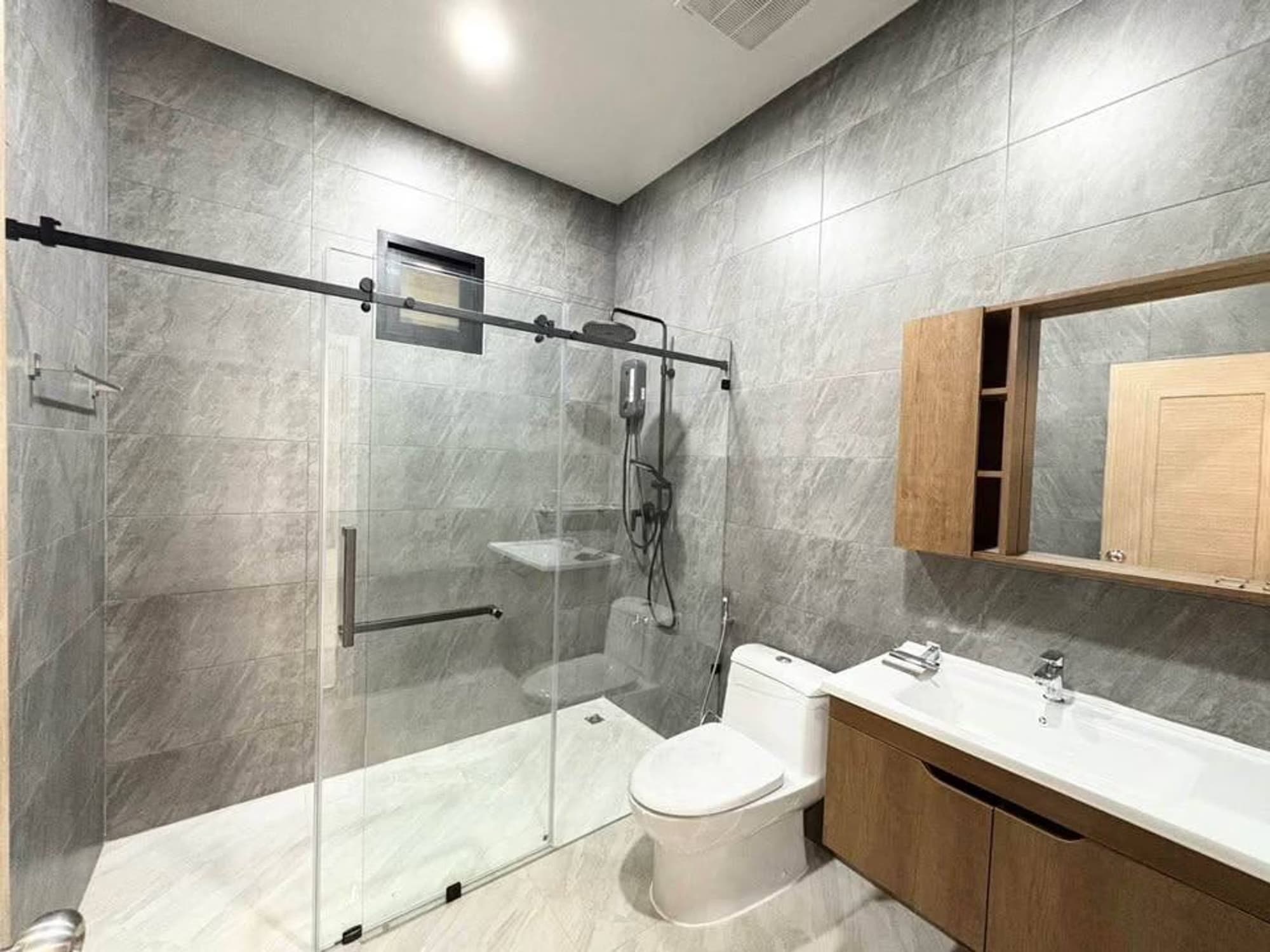 4 Bed House for Rent and Sale in San Sai District - Image 17
