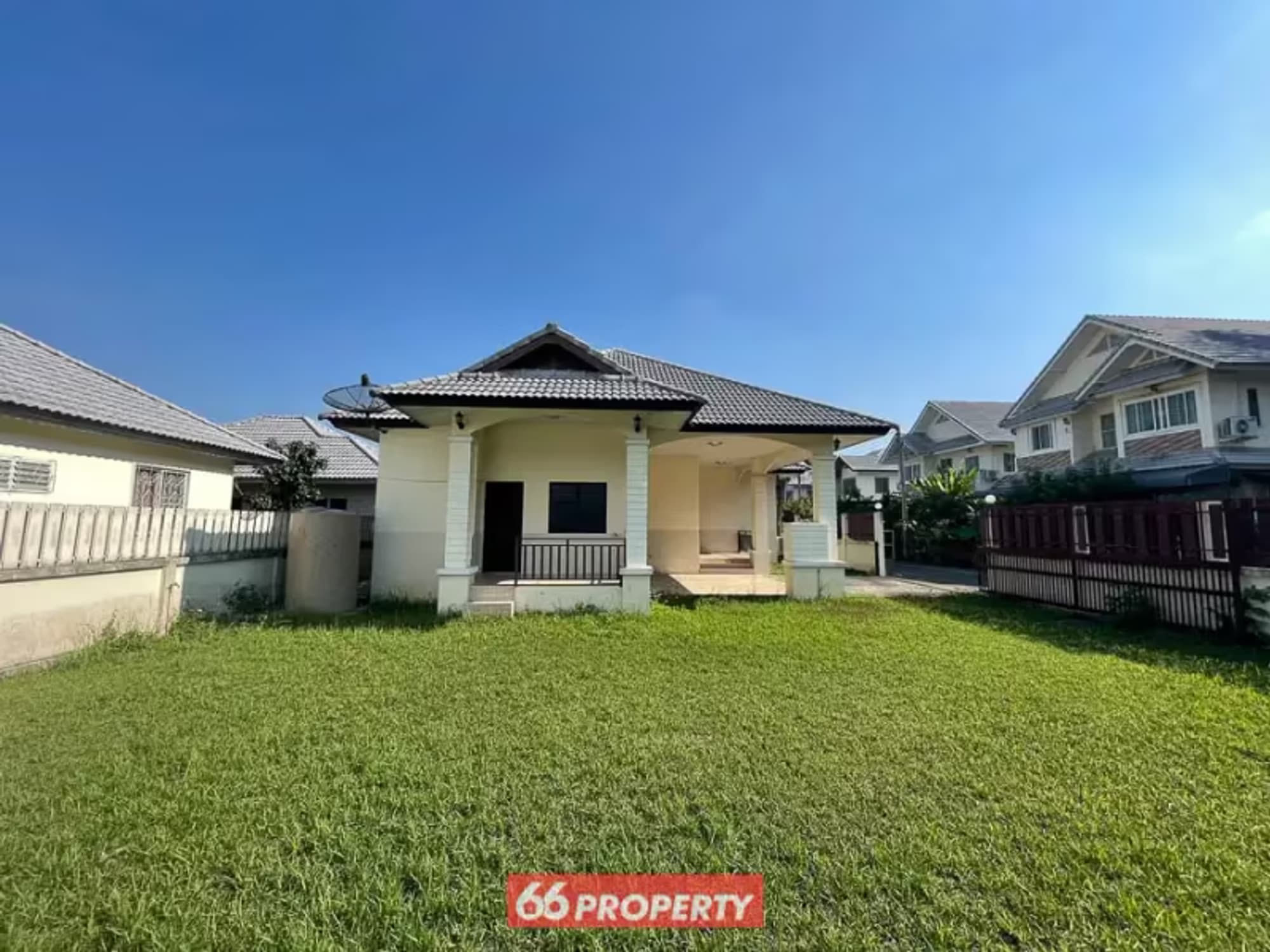 4 Bedroom House - Image 4
