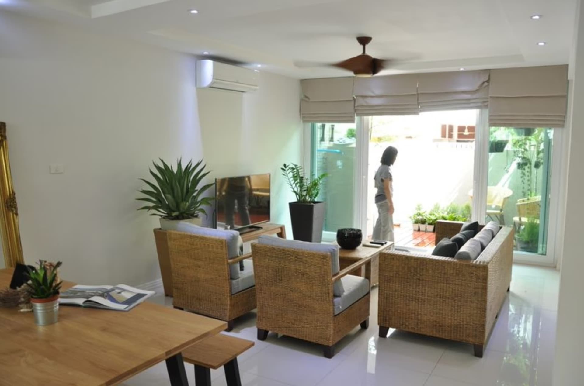 3 Bed Townhouse for Rent in Watthana - Image 4