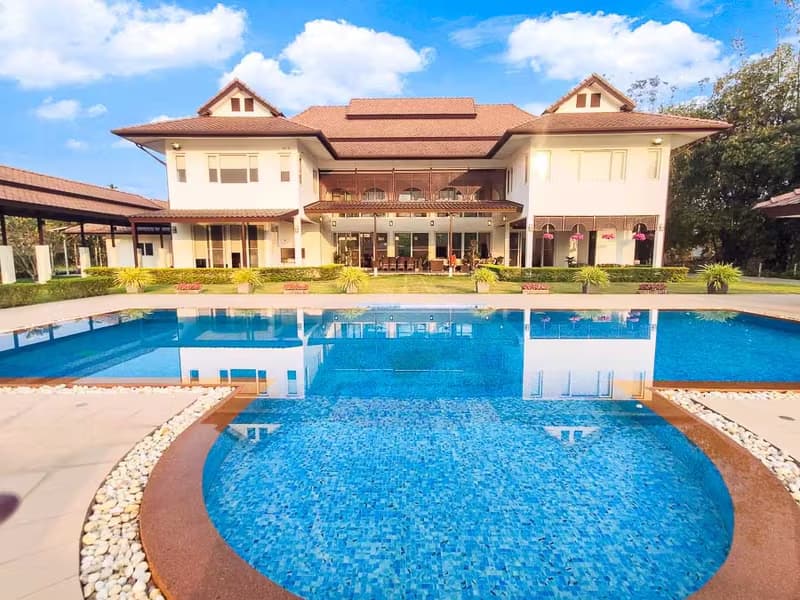 Luxury Pool Villa for Sale/Rent in Mae Rim
