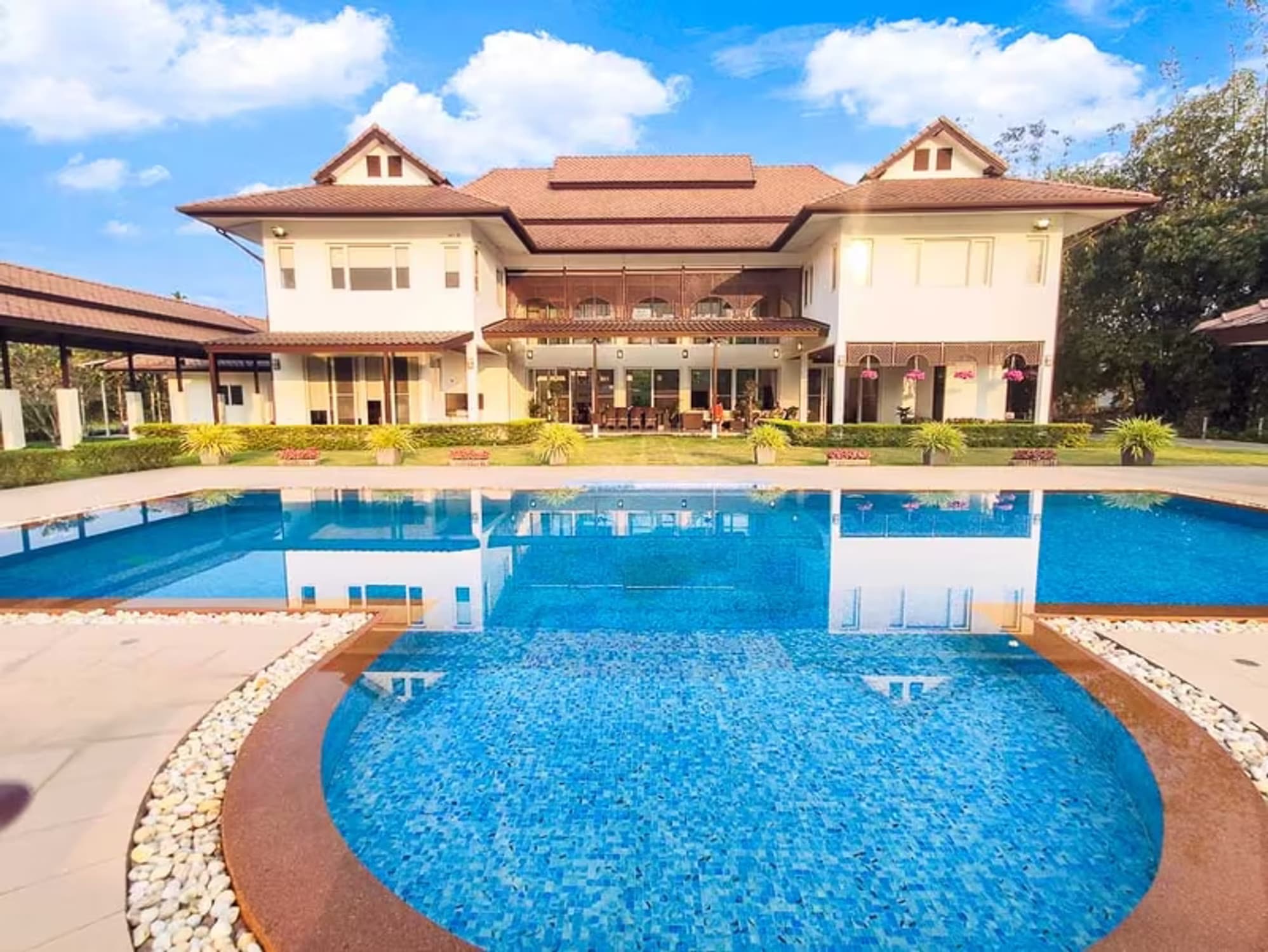 Luxury Pool Villa for Sale/Rent in Mae Rim - Image 16