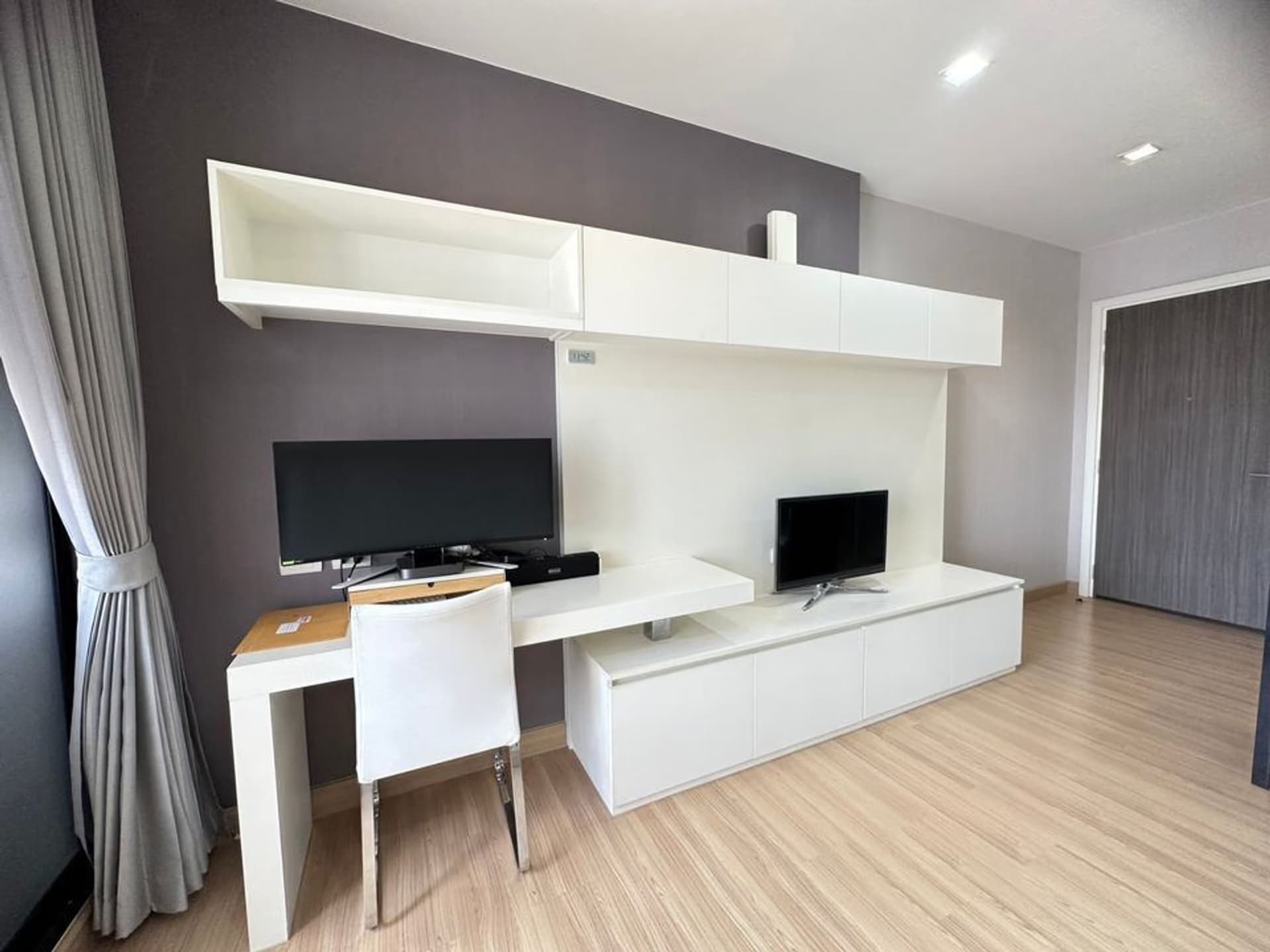 Condo for Sale at Urbano Absolute Sathon-Taksin - Image 8