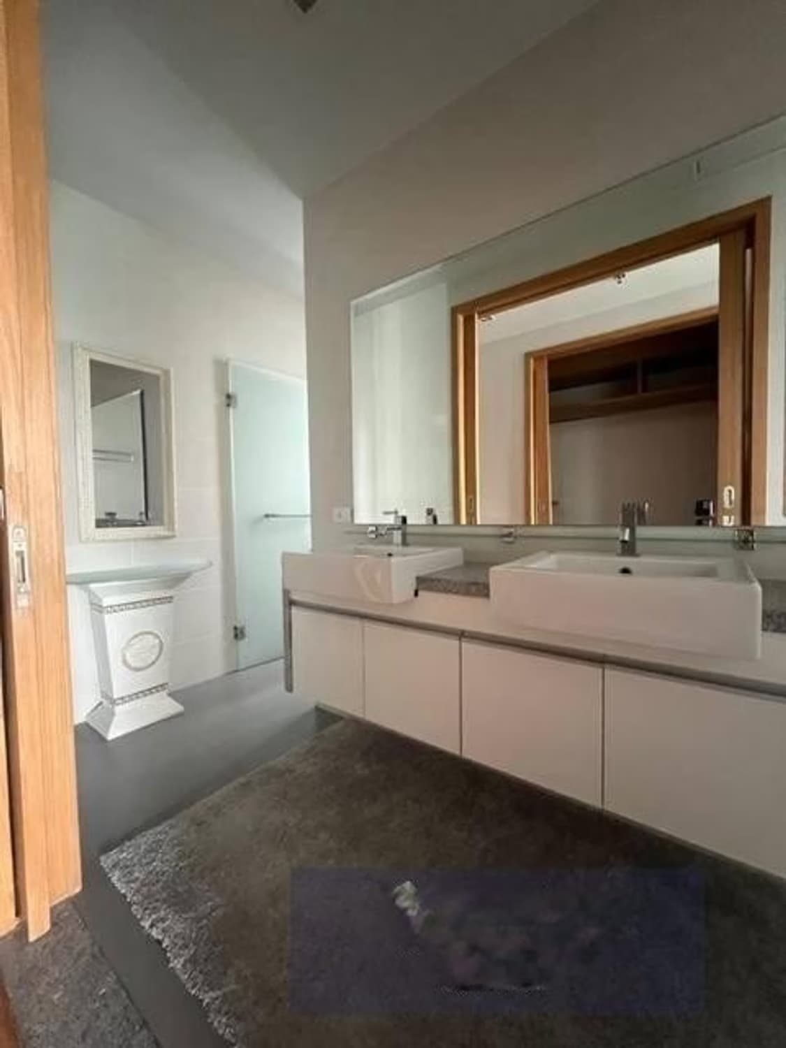  - Image 11