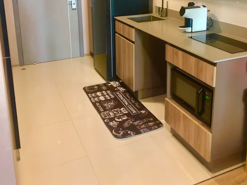 1 Bedroom Condo