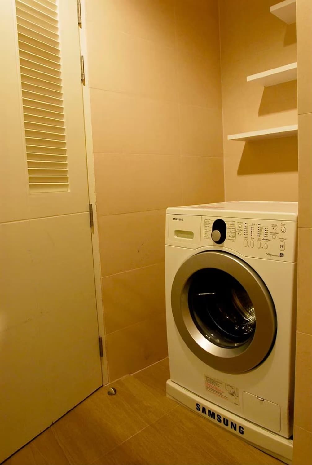 2 Bed Condo for Rent and Sale  Near Si Kritha MRT - Image 13
