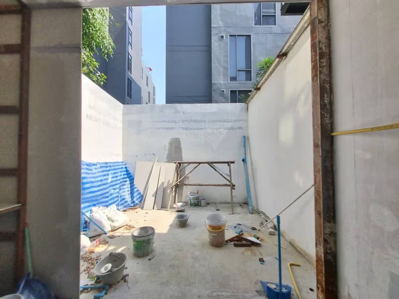 Commercial/Shophouse for Rent in Watthana