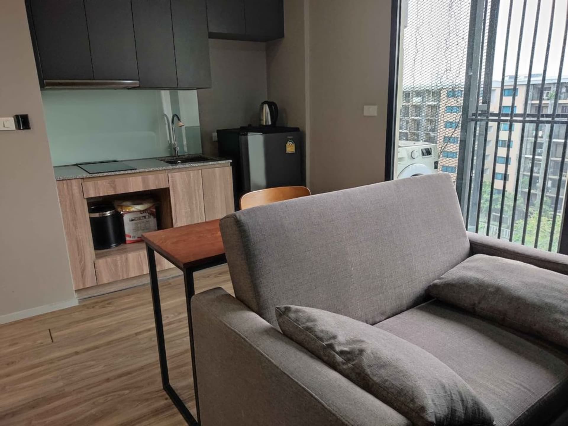 1 ห้องนอน Condo สำหรับ จำหน่าย ใน สาทร - Image 3