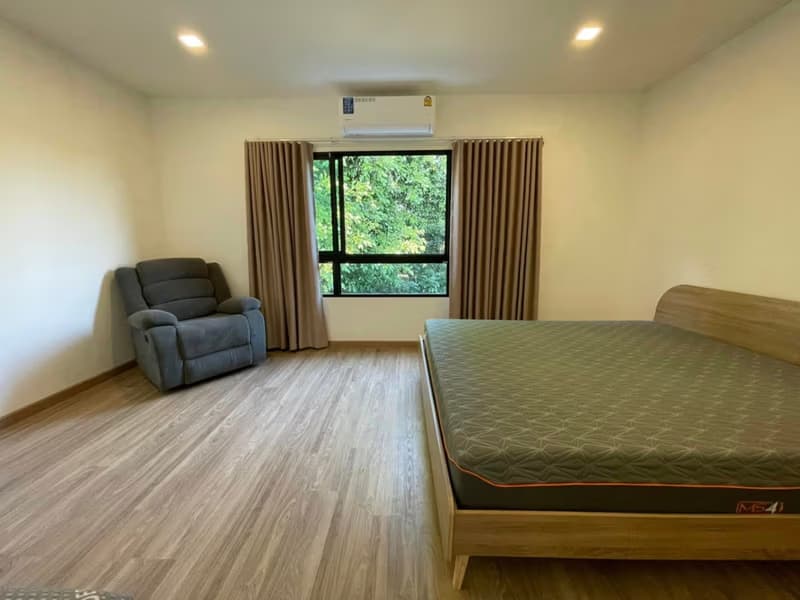 3 Bed Townhouse for Sale in Bang Kapi