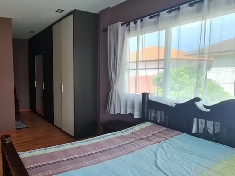 4 Bedroom undefined