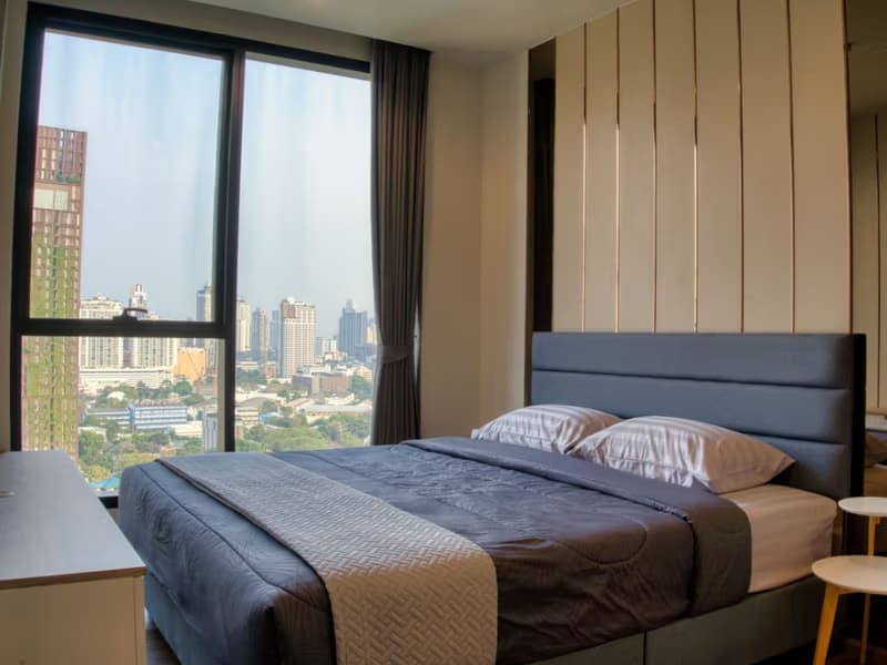 2 Bed Condo for Rent in Khlong Toei