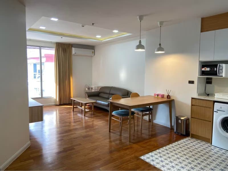 2 Bed Condo for Rent in Ratchathewi