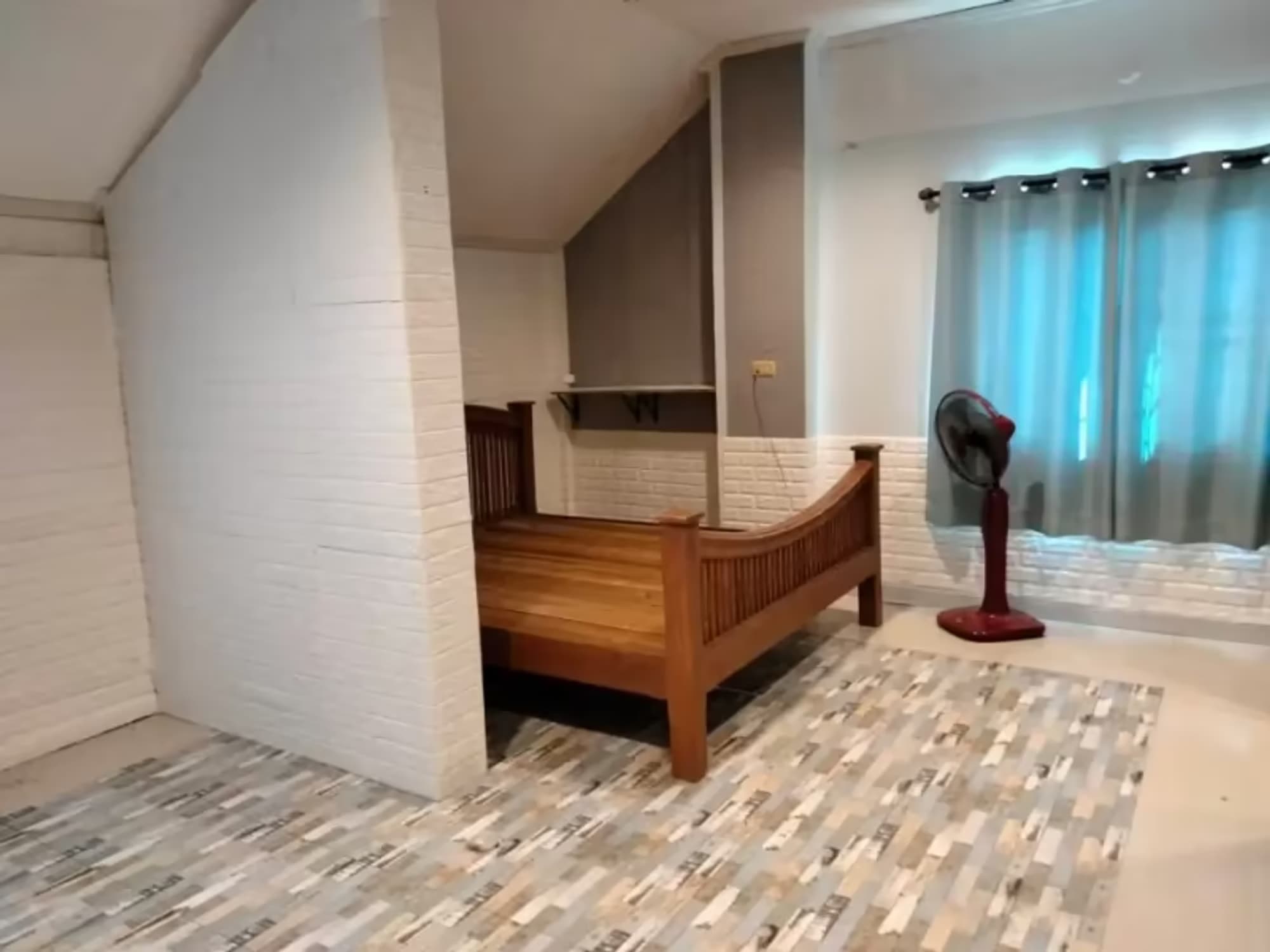  - Image 3