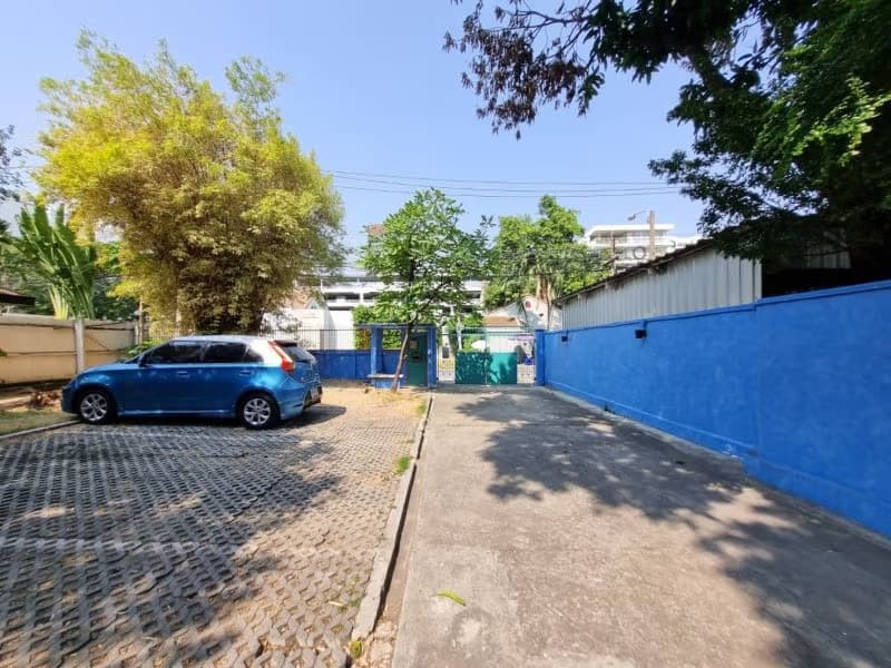 House for Rent in Watthana.