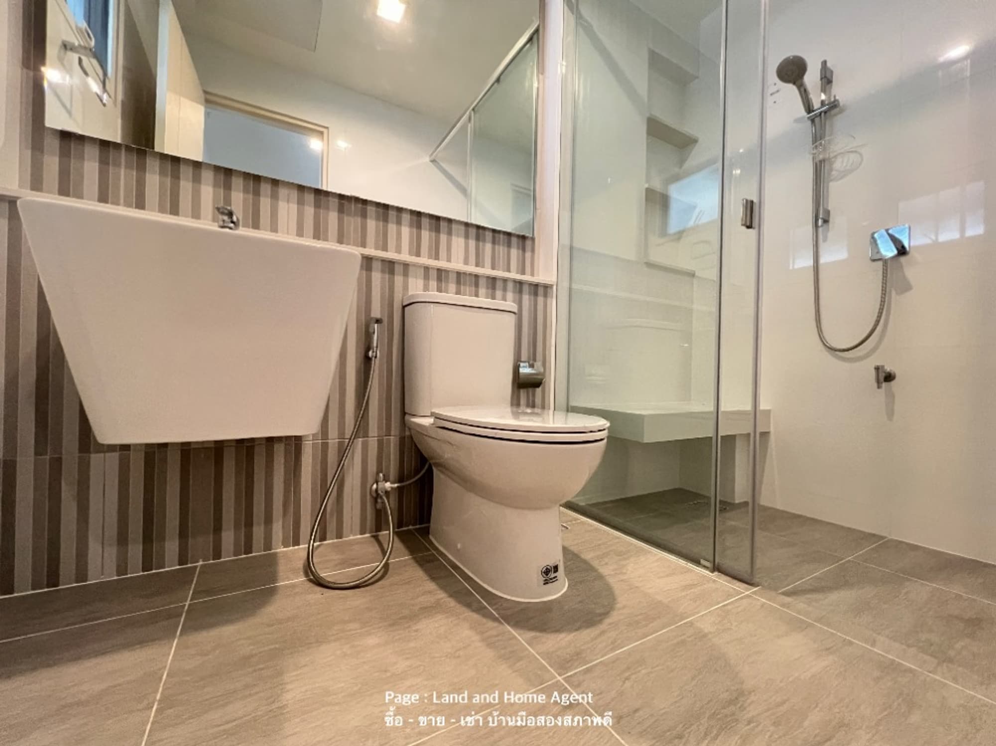 4 Bedroom House for Sale at Manthana Motorway-Krungthep Kreetha - Image 27