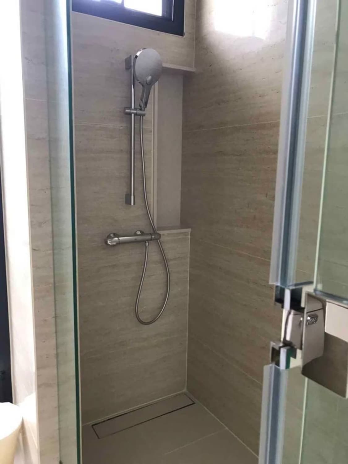 5 Bed House for Rent in Bang Na - Image 4