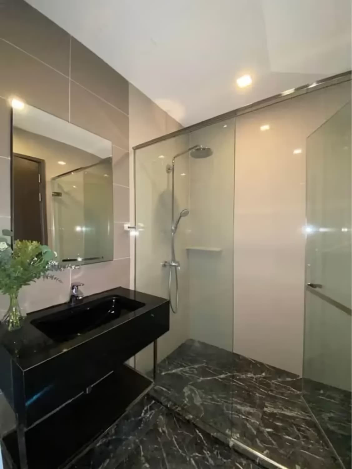 1 Bedroom Condo - Image 3