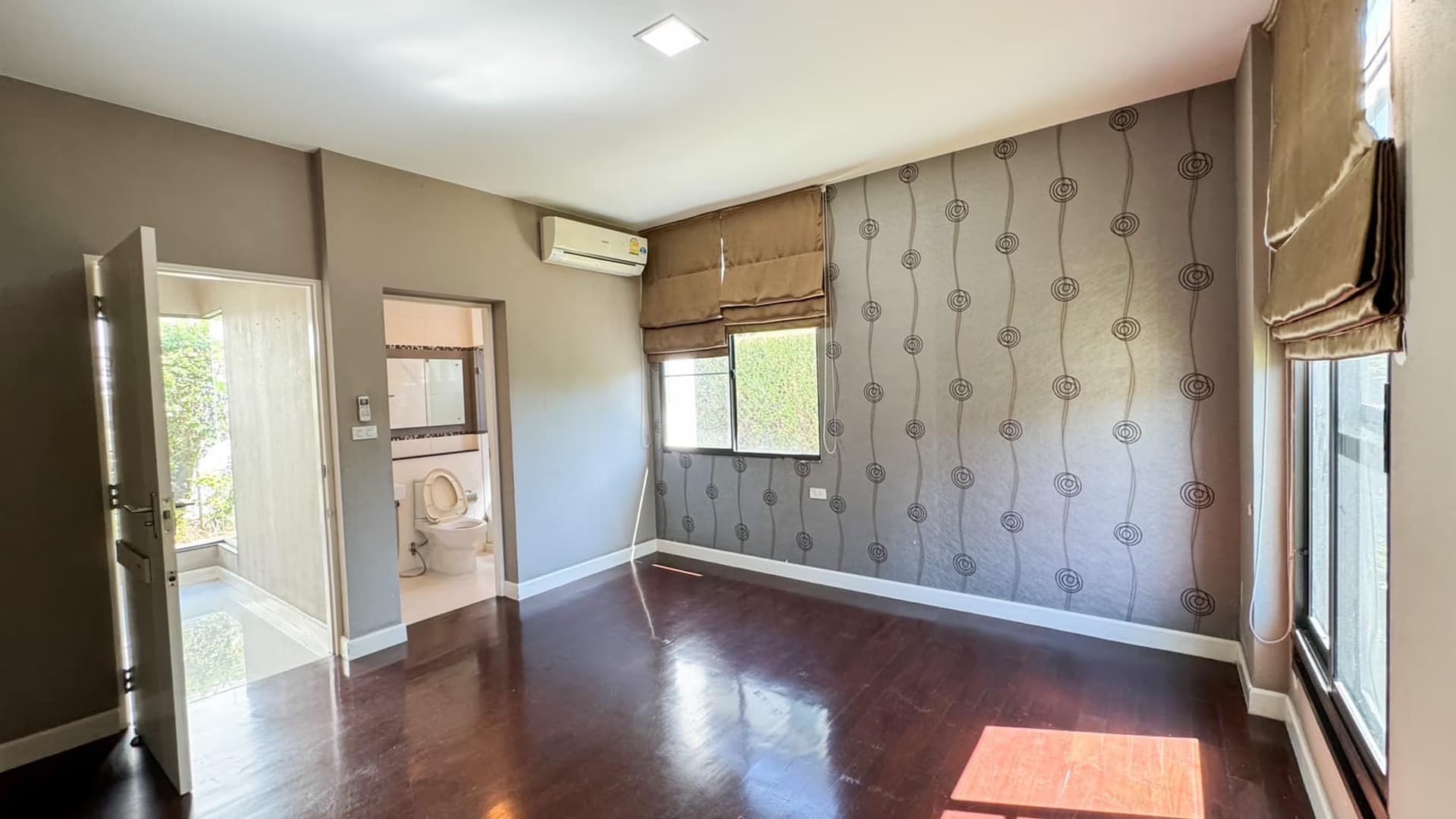 House for Sale at Manthana Rama 9 - Srinakarin - Image 7