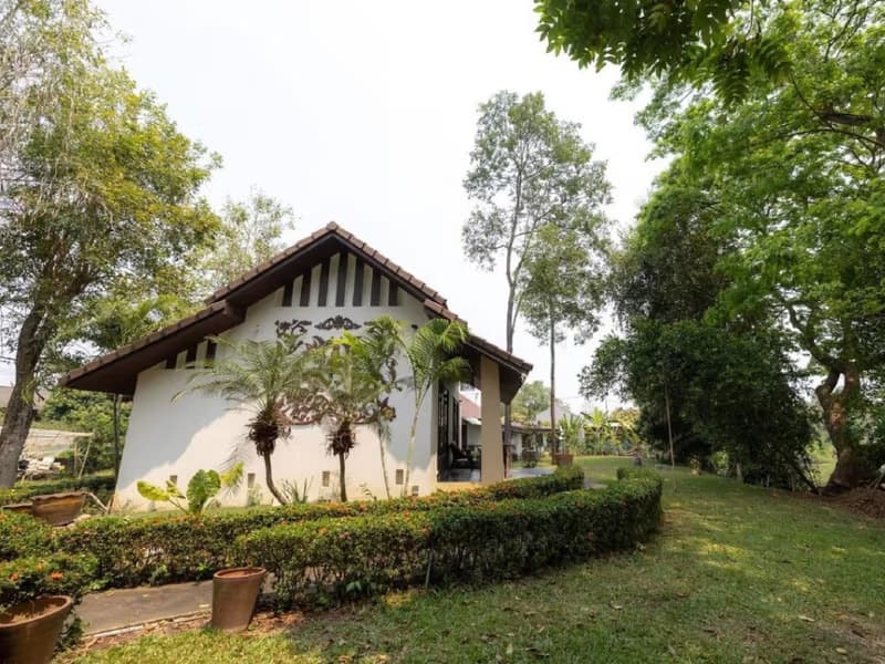 6 Bed House for Sale in Hang Dong District