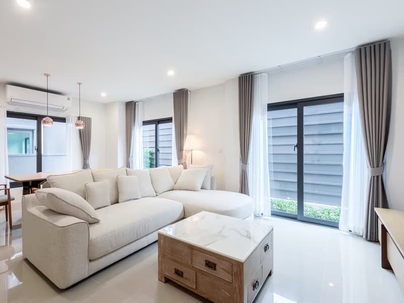 4 Bed House for Rent in Prawet