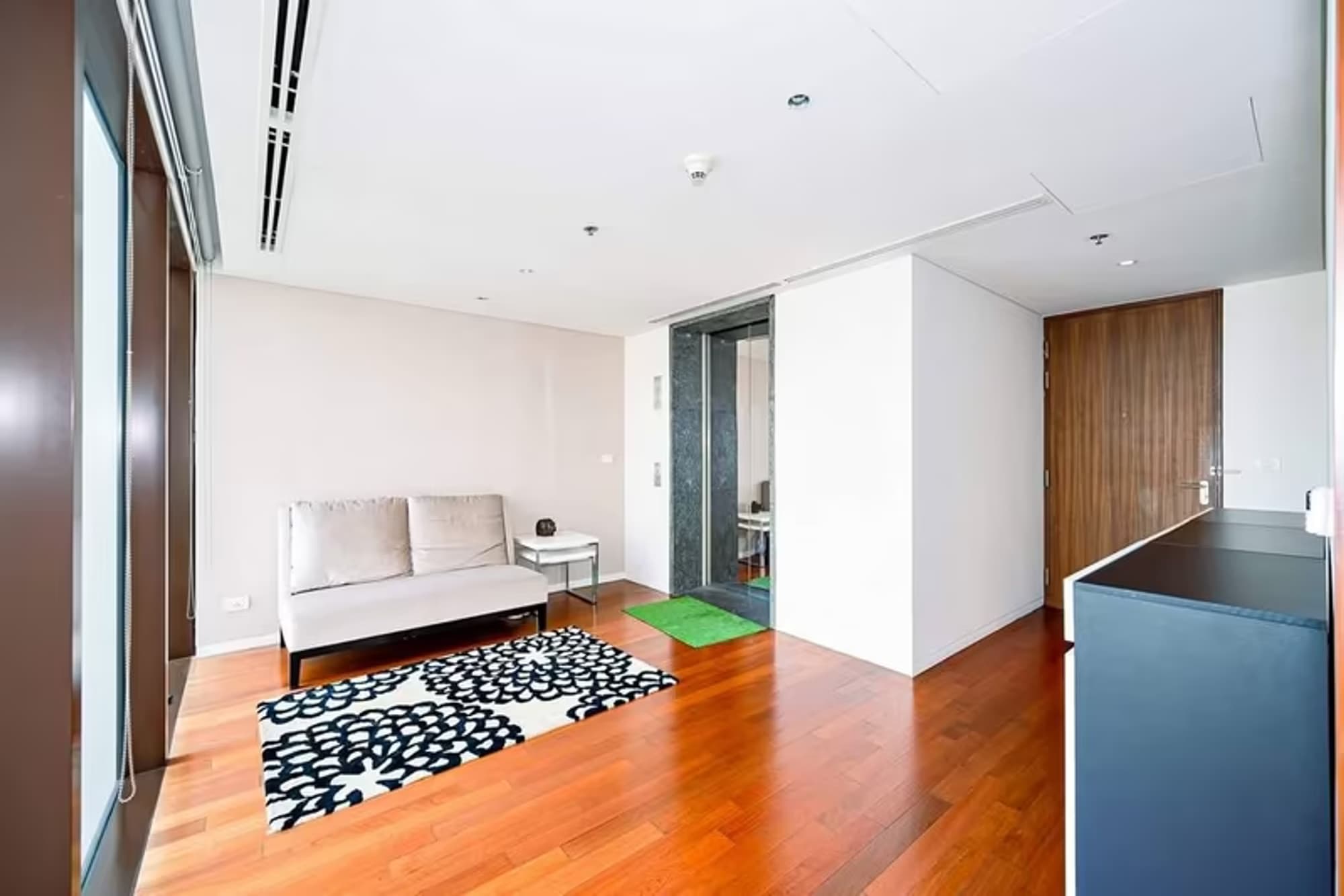 Condo for Sale at Hansar Residence - Image 2