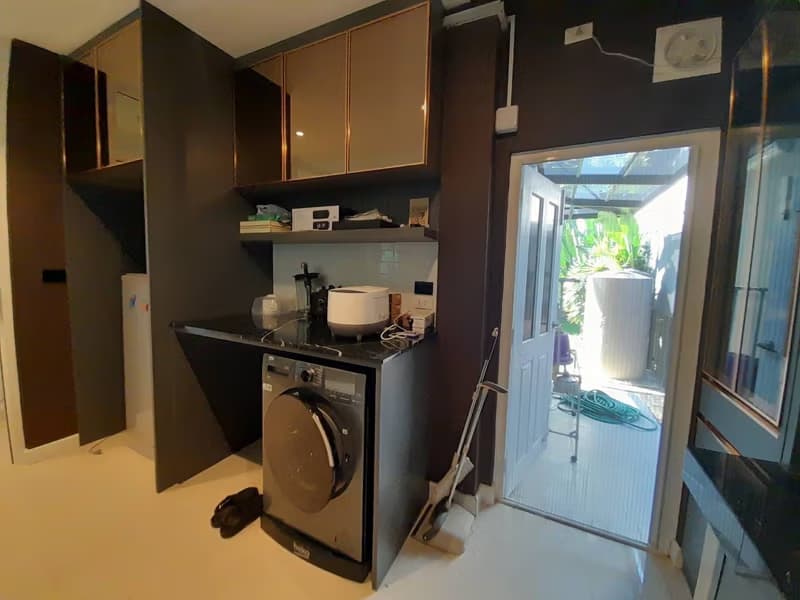7 Bed House for Rent and Sale in Mueang Chiang Mai