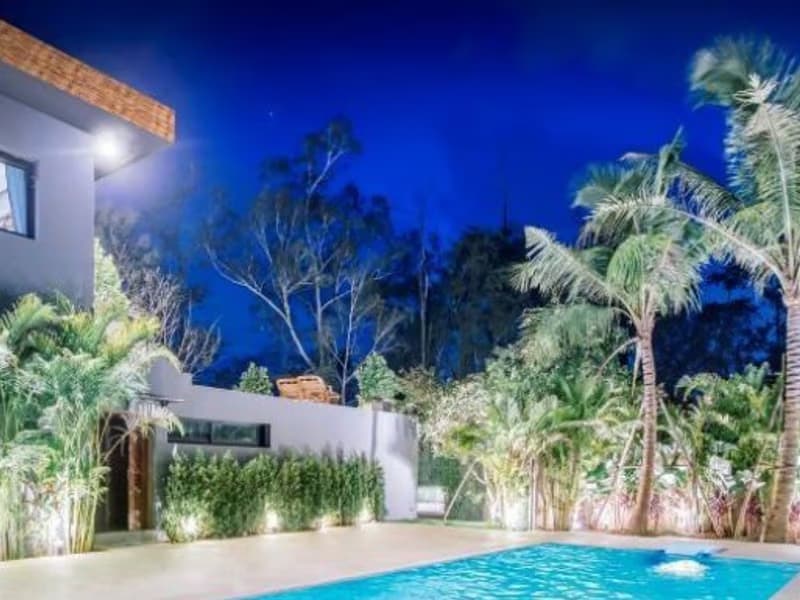 6 Bed House for Sale in Saraphi District