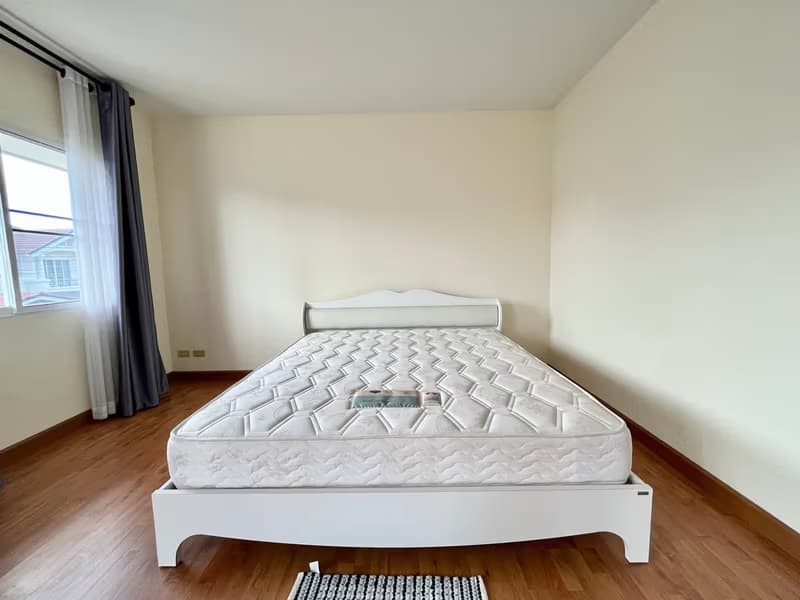 4 Bed House for Sale in San Kamphaeng
