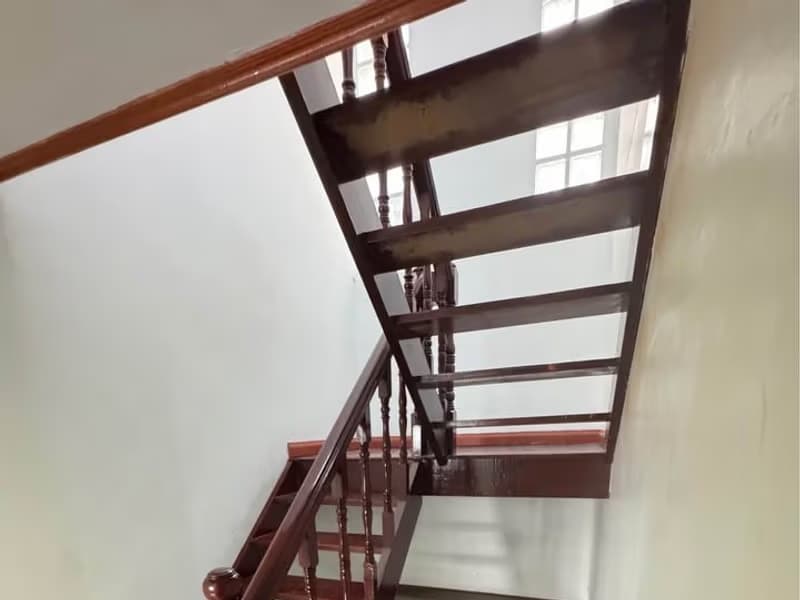 5 Bed House for Rent in Suan Luang