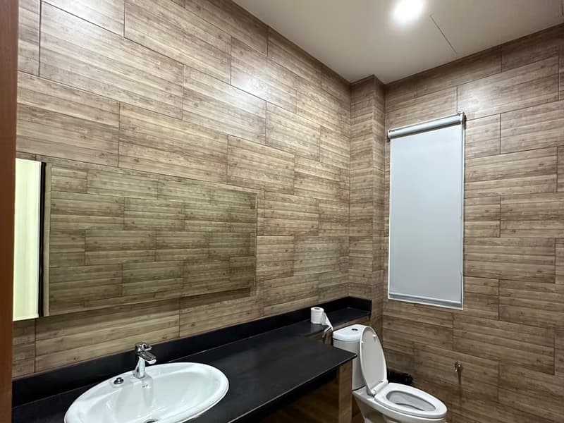 5 Bed House for Rent in Mae Rim