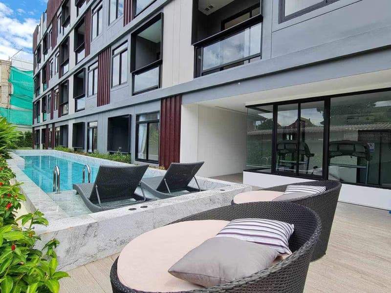 Condo for Rent at The Fore Condo