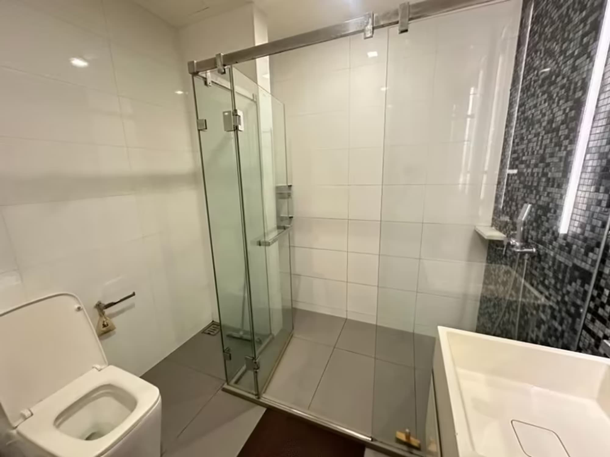  - Image 6