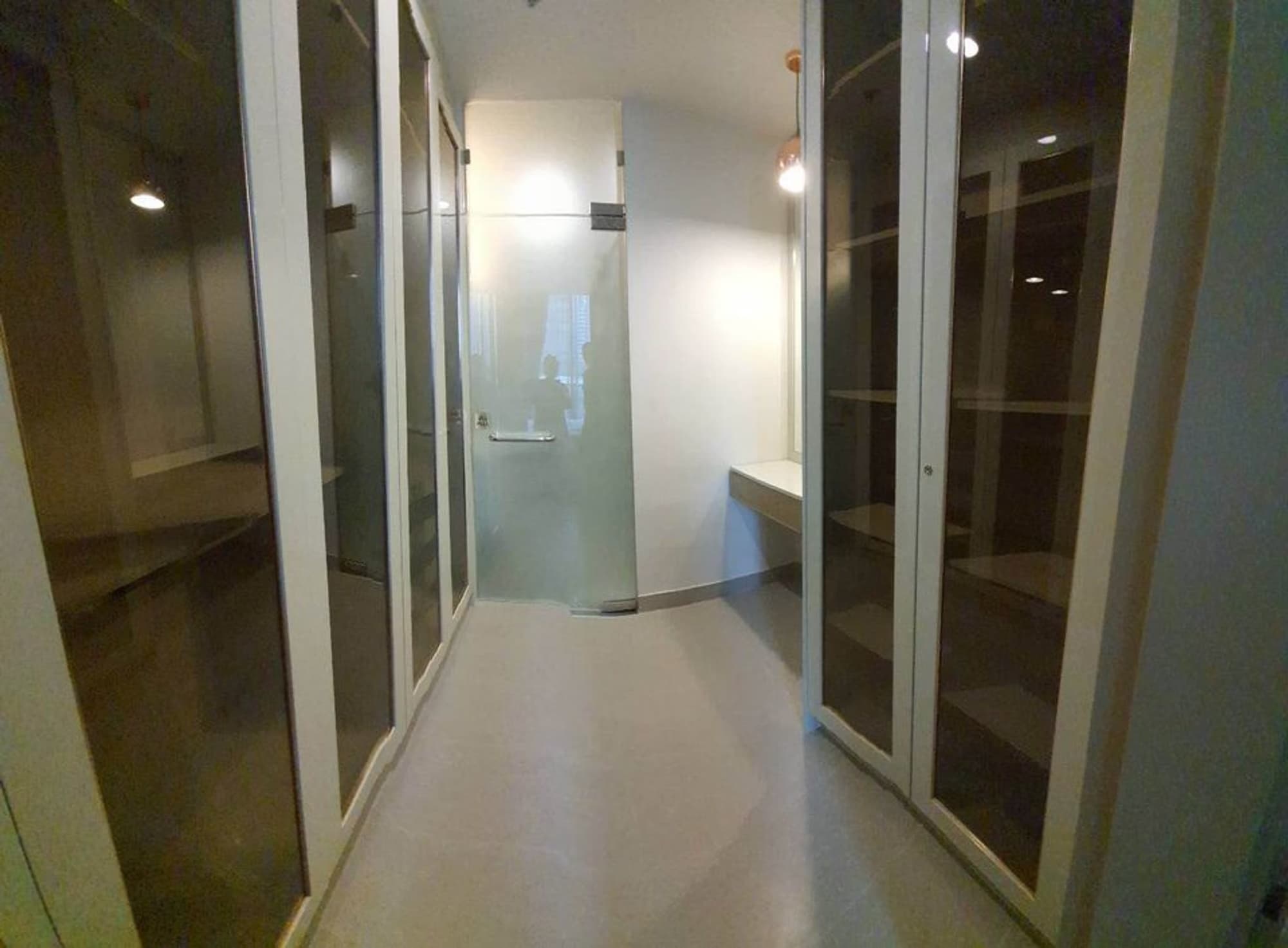 1 Bed Condo for Rent and Sale  Near Phloen Chit BTS - Image 7