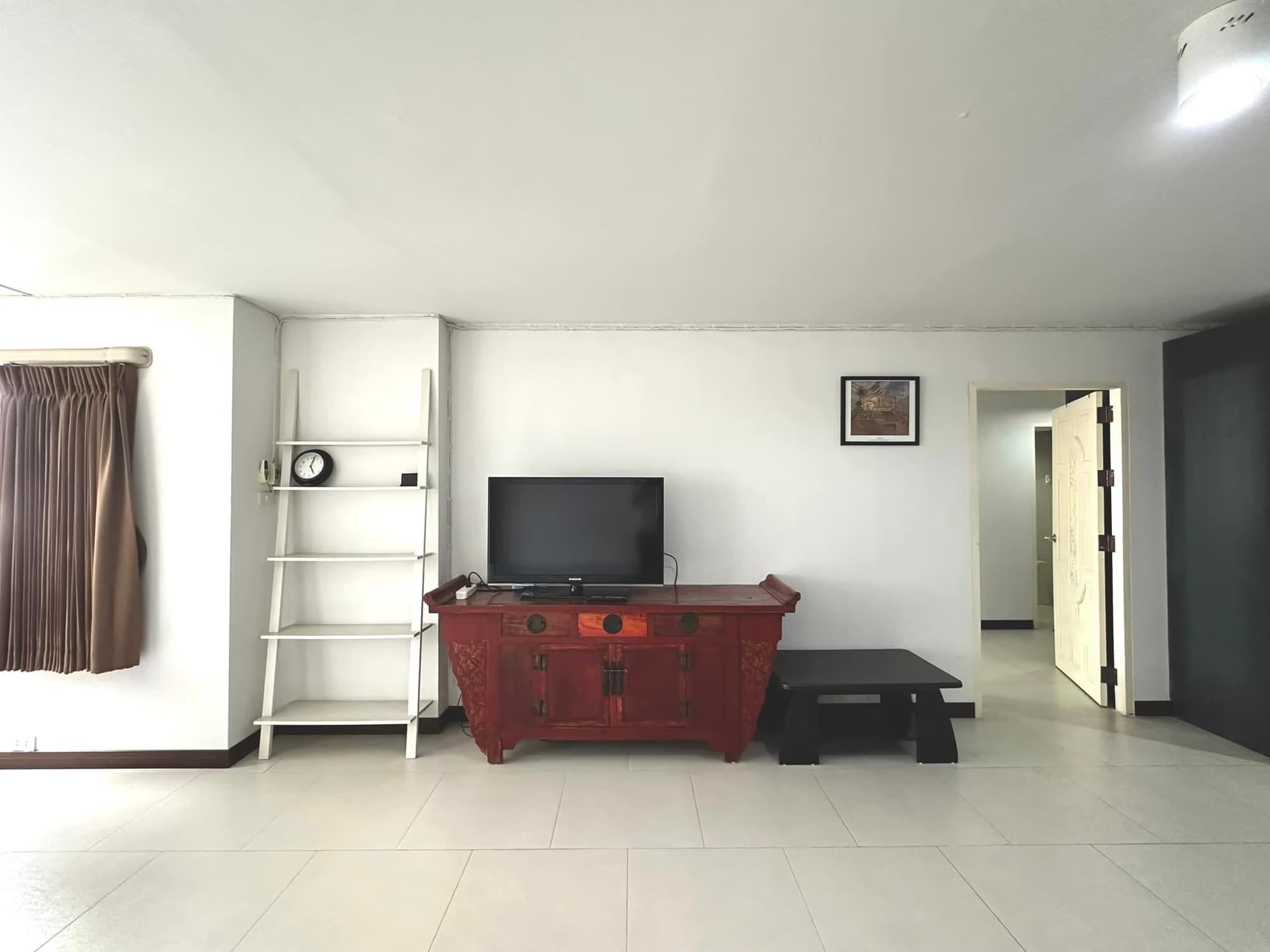 Condo for Sale at Hillside 3 - Image 2
