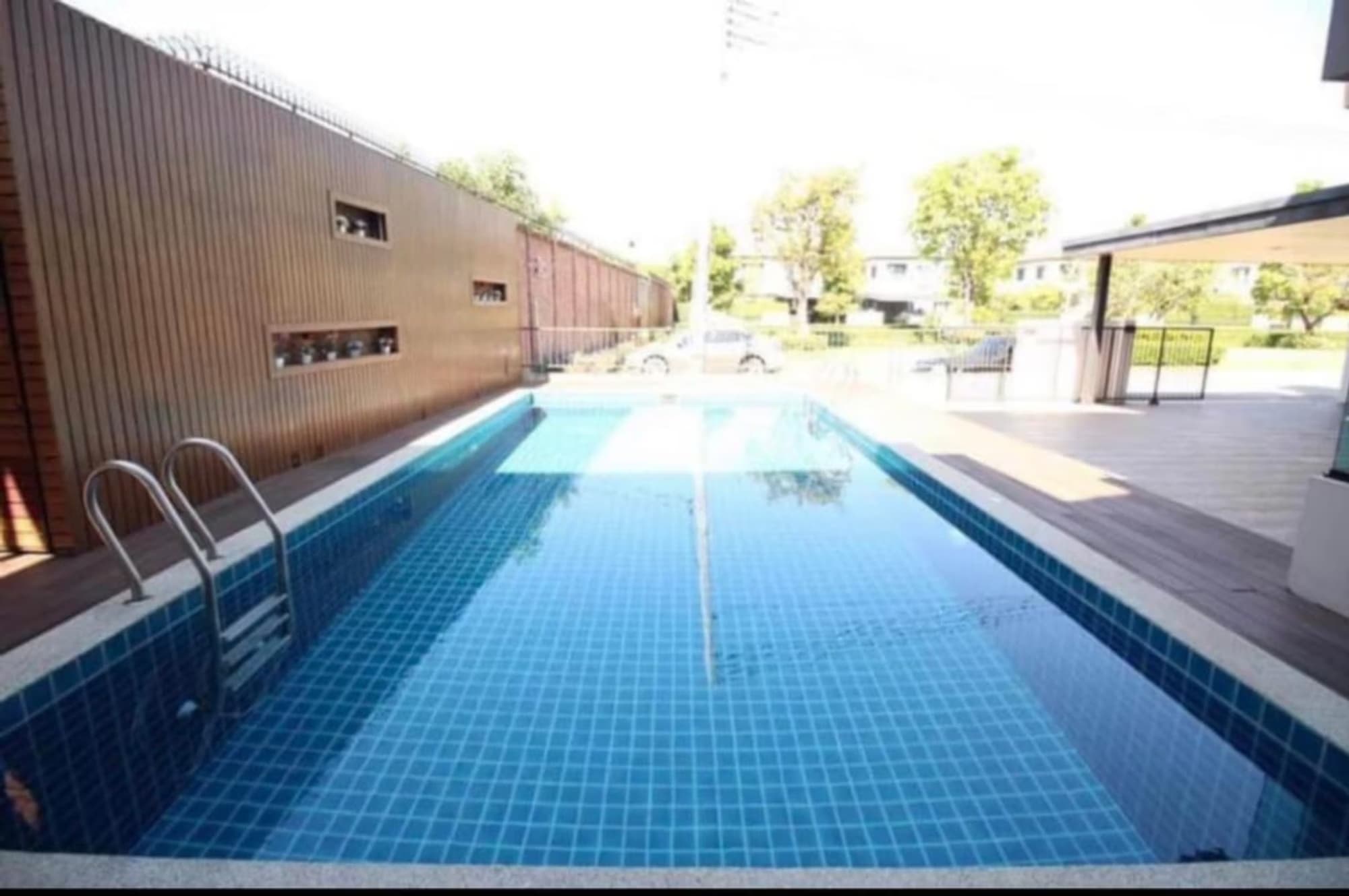 5 Bedroom House - Image 24