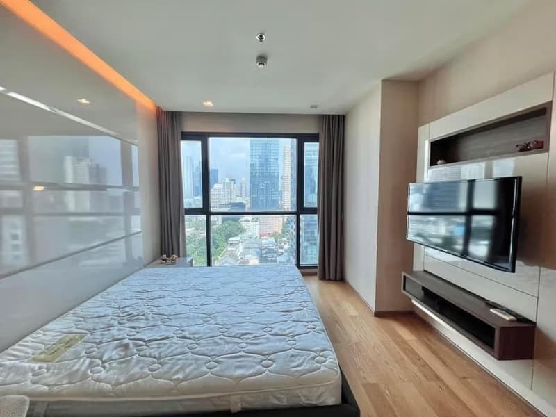 1 Bed Condo for Rent in Bang Rak