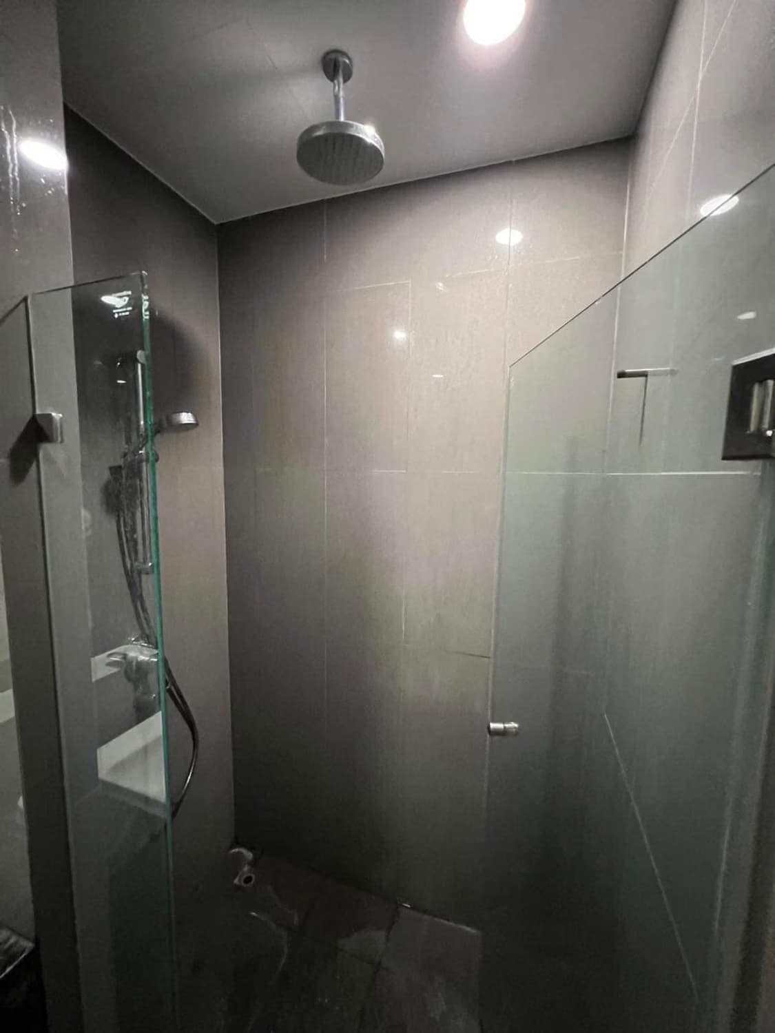 1 Bed Condo for Rent in Bang Rak - Image 9