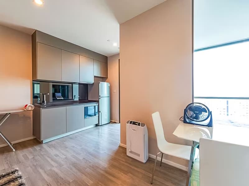 1 Bedroom Condo for Rent at The Room Sukhumvit 69