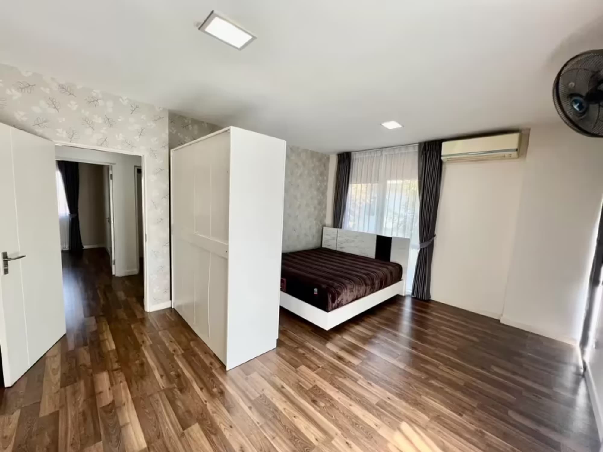3 Bedroom House - Image 24