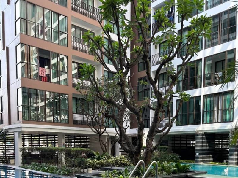 2 Bed Condo for Sale in Khlong San