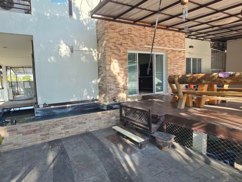 4 Bed House for Rent in San Kamphaeng
