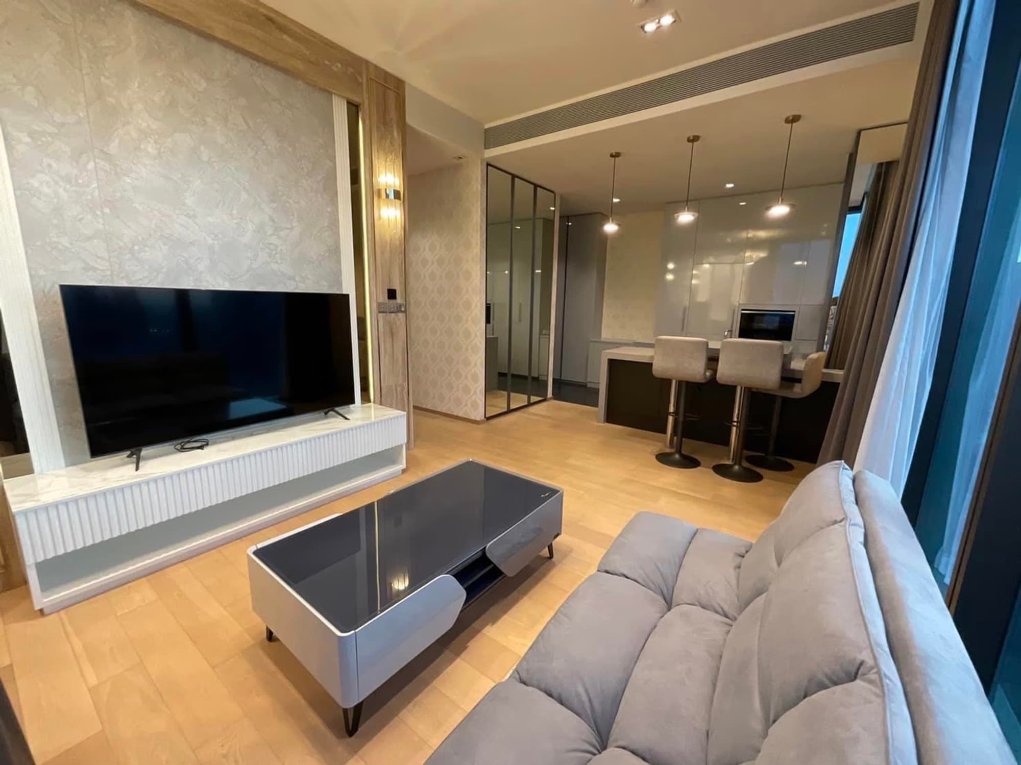 Condo for Rent at 28 Chidlom by SC Asset - Image 2