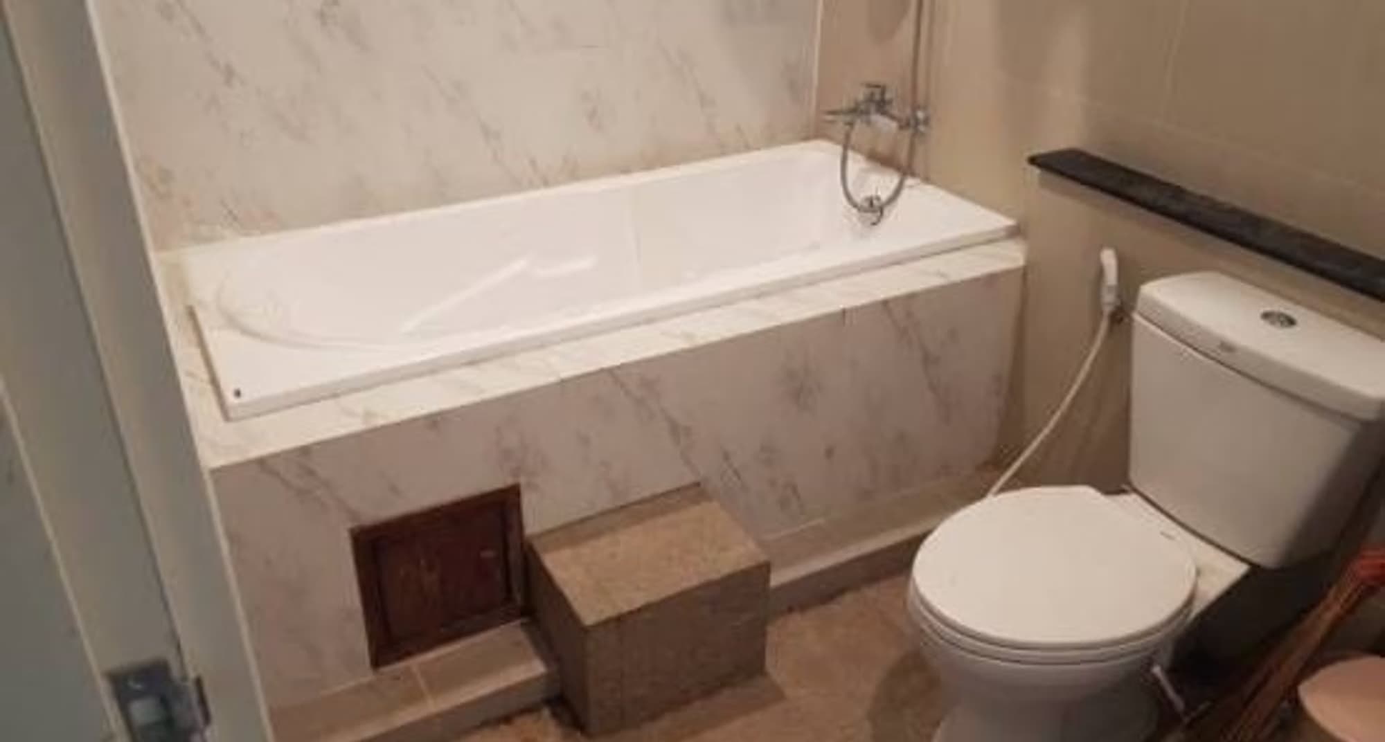3 Bed House for Rent in Saraphi - Image 11