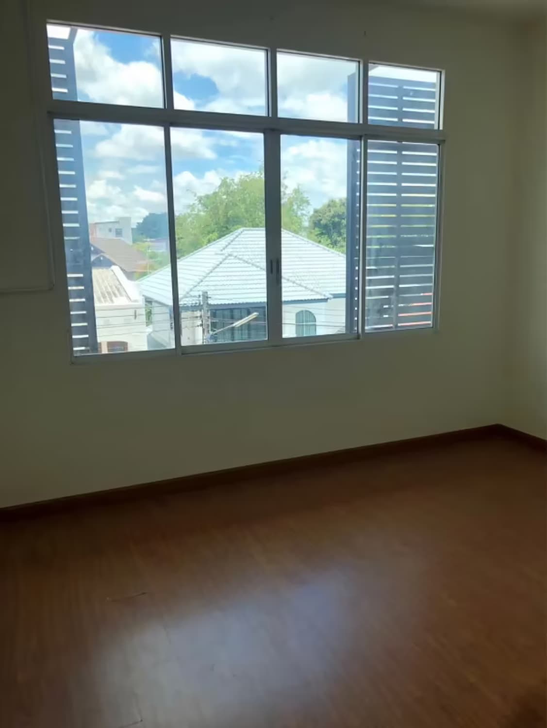 4 Bedroom House - Image 22