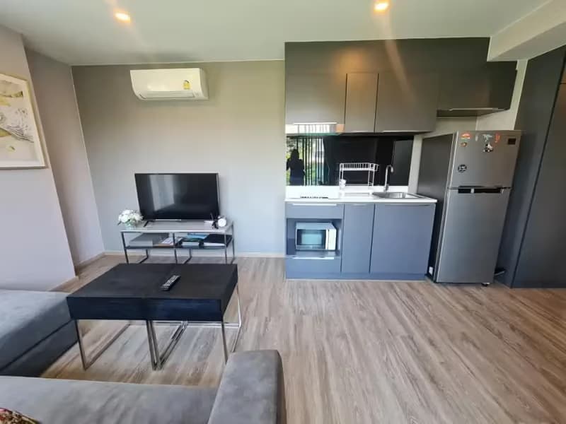 1 Bedroom Condo