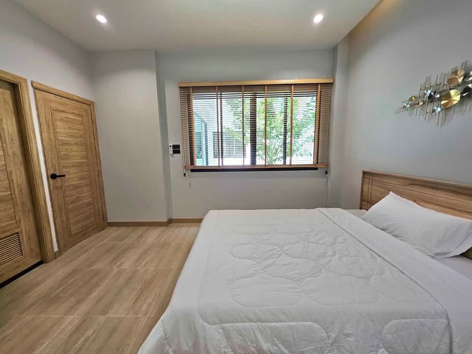 3 Bed House for Rent and Sale in Saraphi District - Image 11