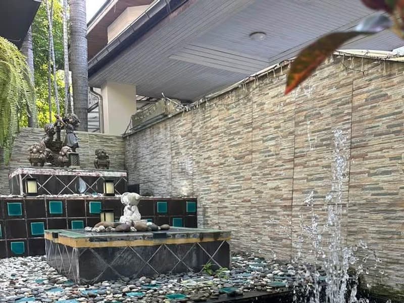 5 Bed House for Sale in Suan Luang