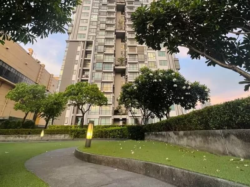 Condo for Sale at Rhythm Sukhumvit 42